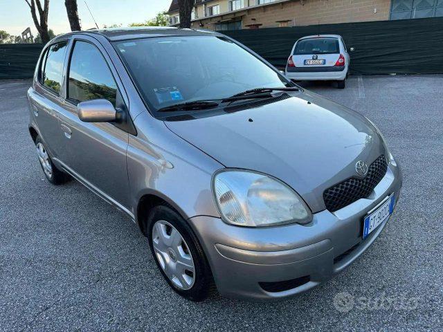 TOYOTA Yaris 1.0i 16V cat 5 porte Sol