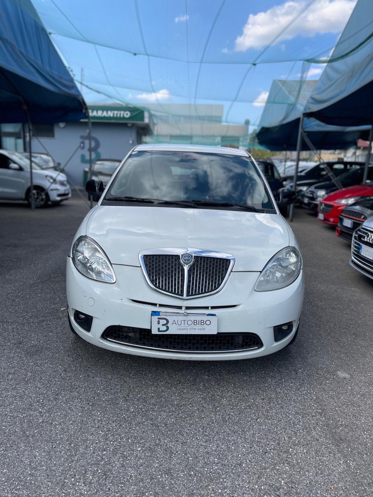 Lancia Ypsilon 1.4 Oro Ecochic GPL