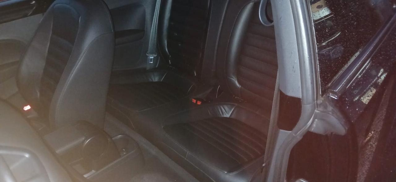 Volkswagen Maggiolino 2.0 TSI DSG Sport - 2012