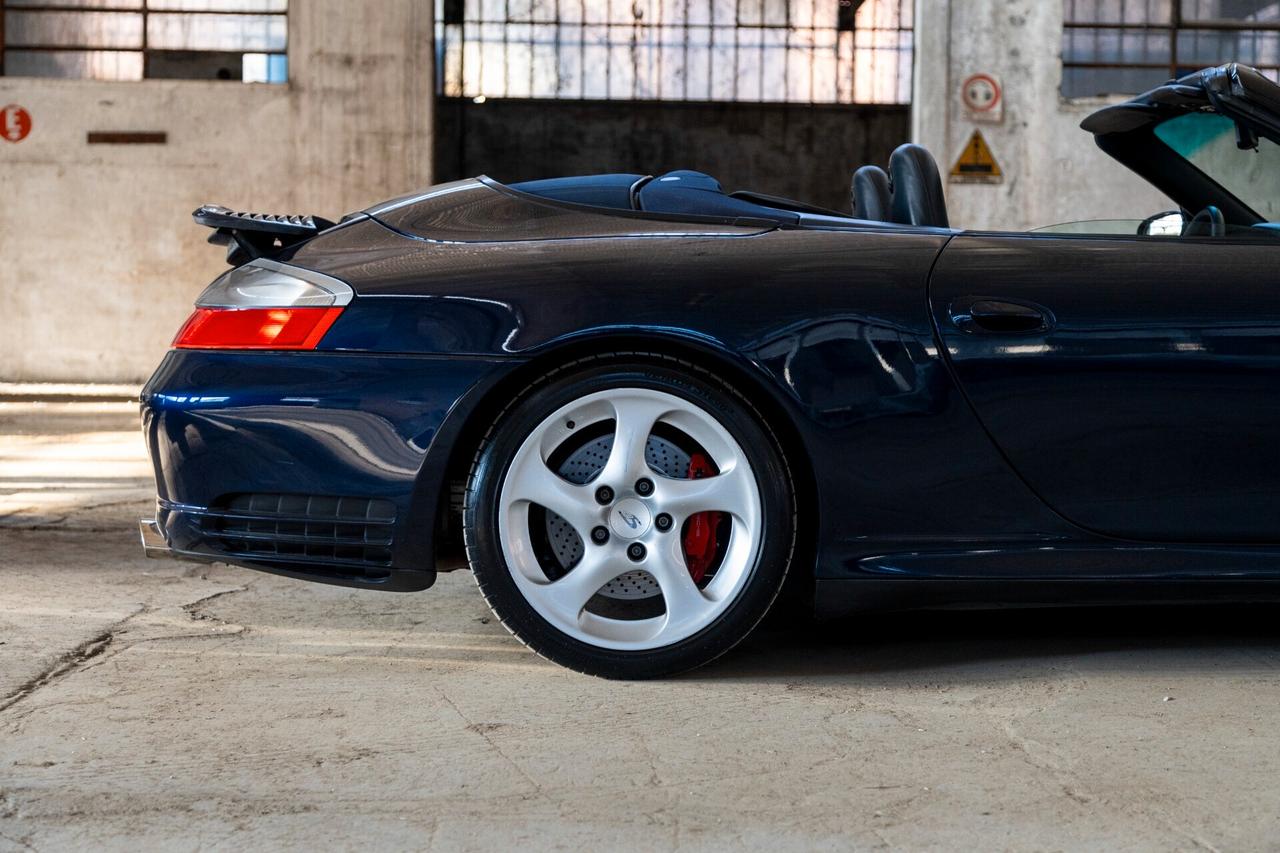 Porsche 911 Carrera 4S cat Cabriolet