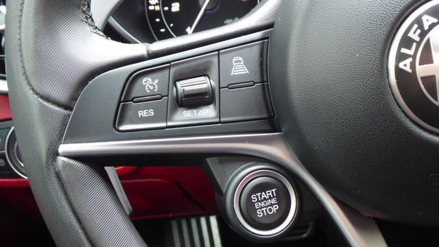 ALFA ROMEO Giulia 2.2 Turbodiesel 210 CV AT8 AWD Q4 Veloce