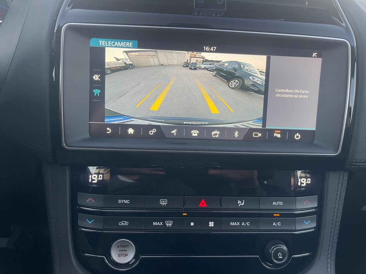 JAGUAR F-PACE 2.0 ID4 AWD 180CV AUT FULL LED MY19