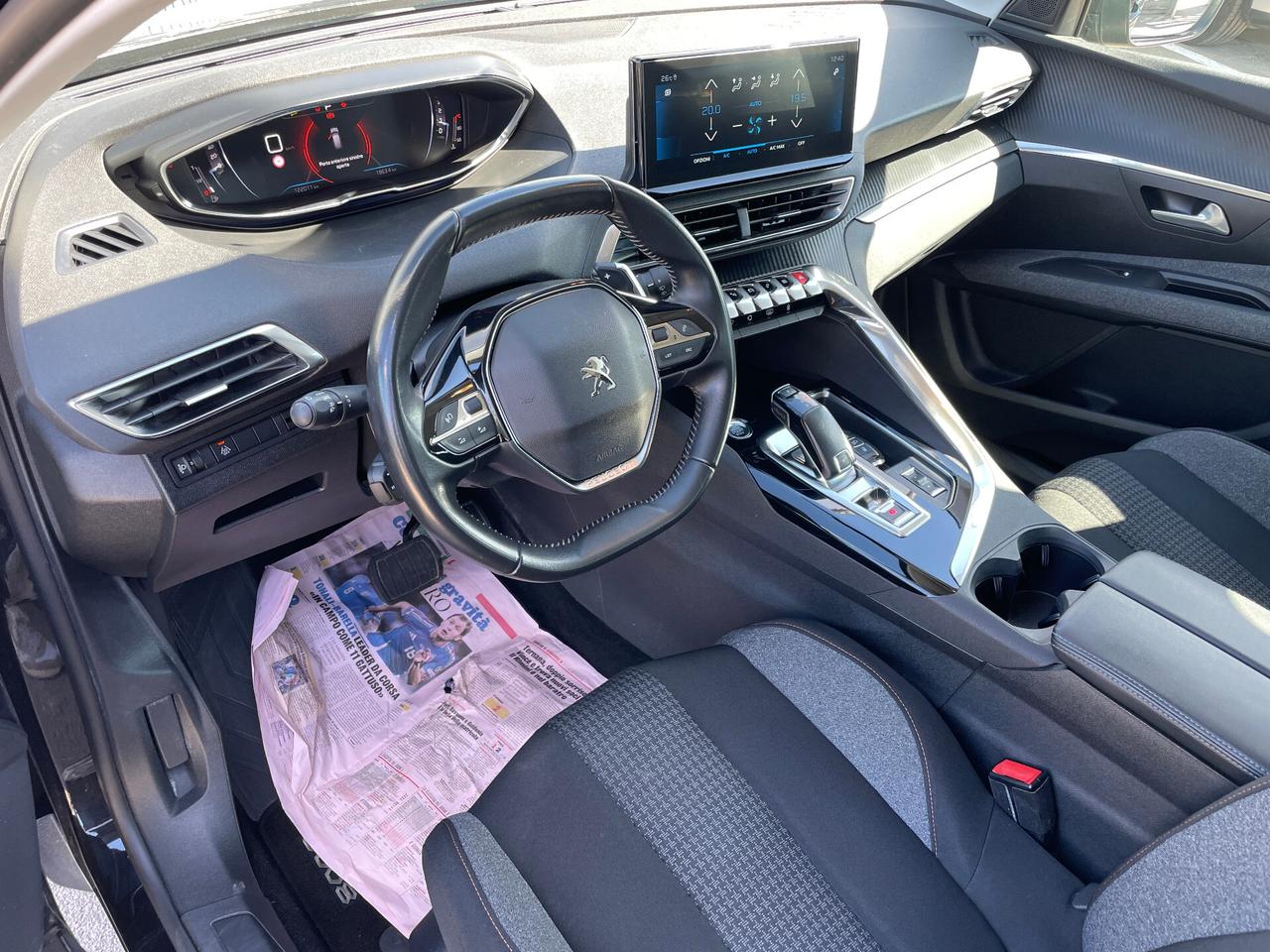 Peugeot 3008 1.5 BlueHDi 130cv EAT8 Active Business-NAVIGATORE-RETROCAMERA