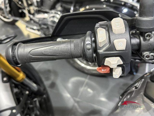 TRIUMPH Tiger 900 GT