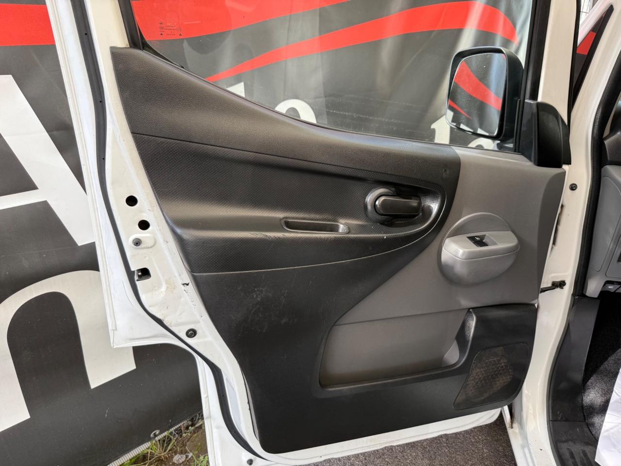 Nissan NV 200 1.5 Diesel Doppia porta laterale