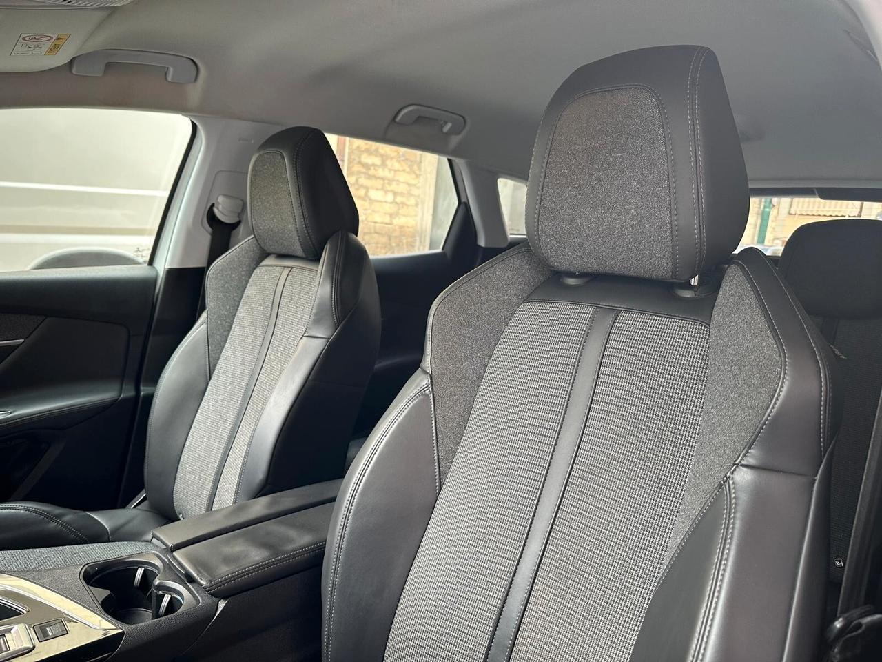 Peugeot 3008 1.6 120CV EAT6 Allure