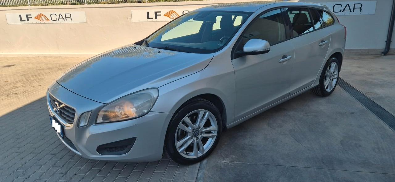 Volvo V60 1.6 hdi 115 cv