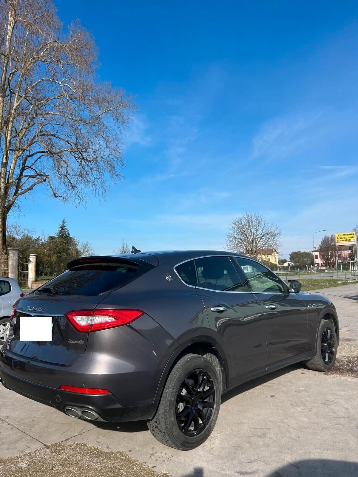 Maserati Levante V6 Diesel 275 CV AWD