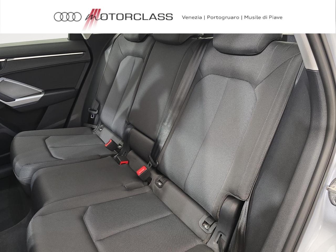 Audi Q3 35 2.0 tdi business advanced s tronic
