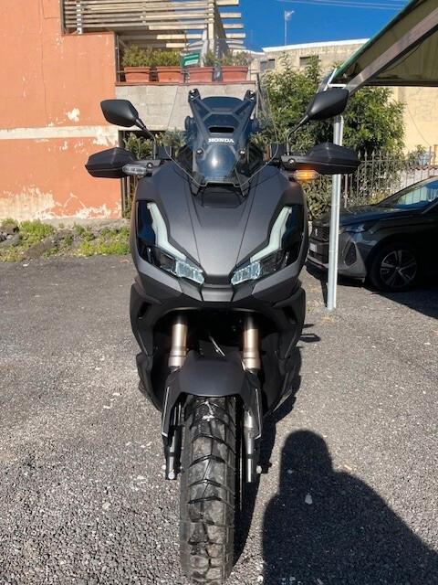 Honda ADV 350 ABS KEYLESS