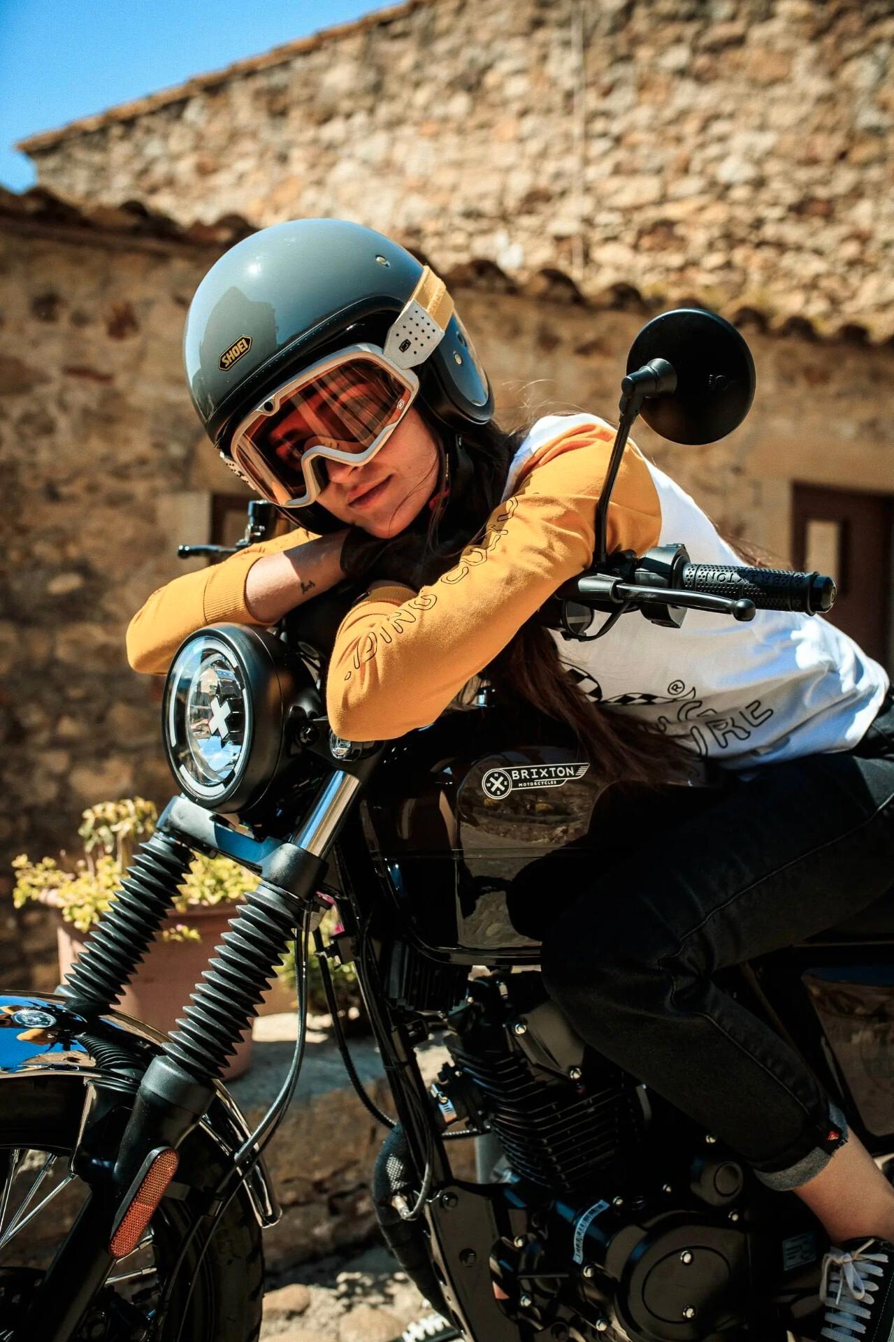 Moto 125 classica vintage – stile café racer – alternativa Triumph Vespa