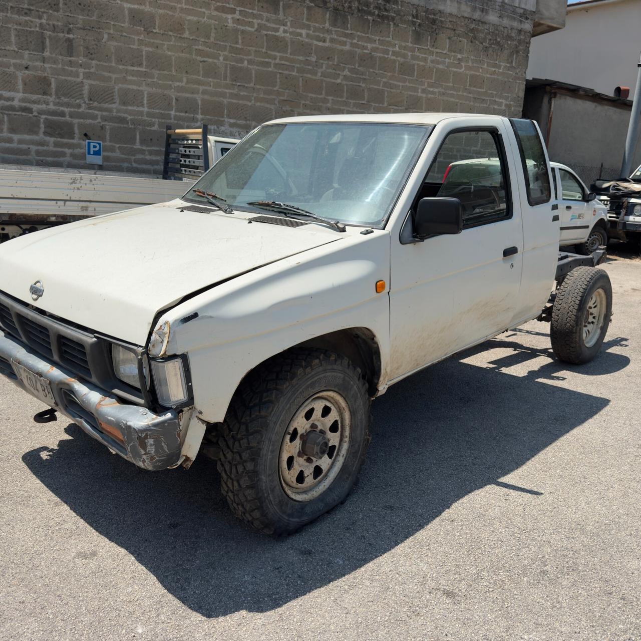 Nissan Pick Up king kab 2500 autocarro