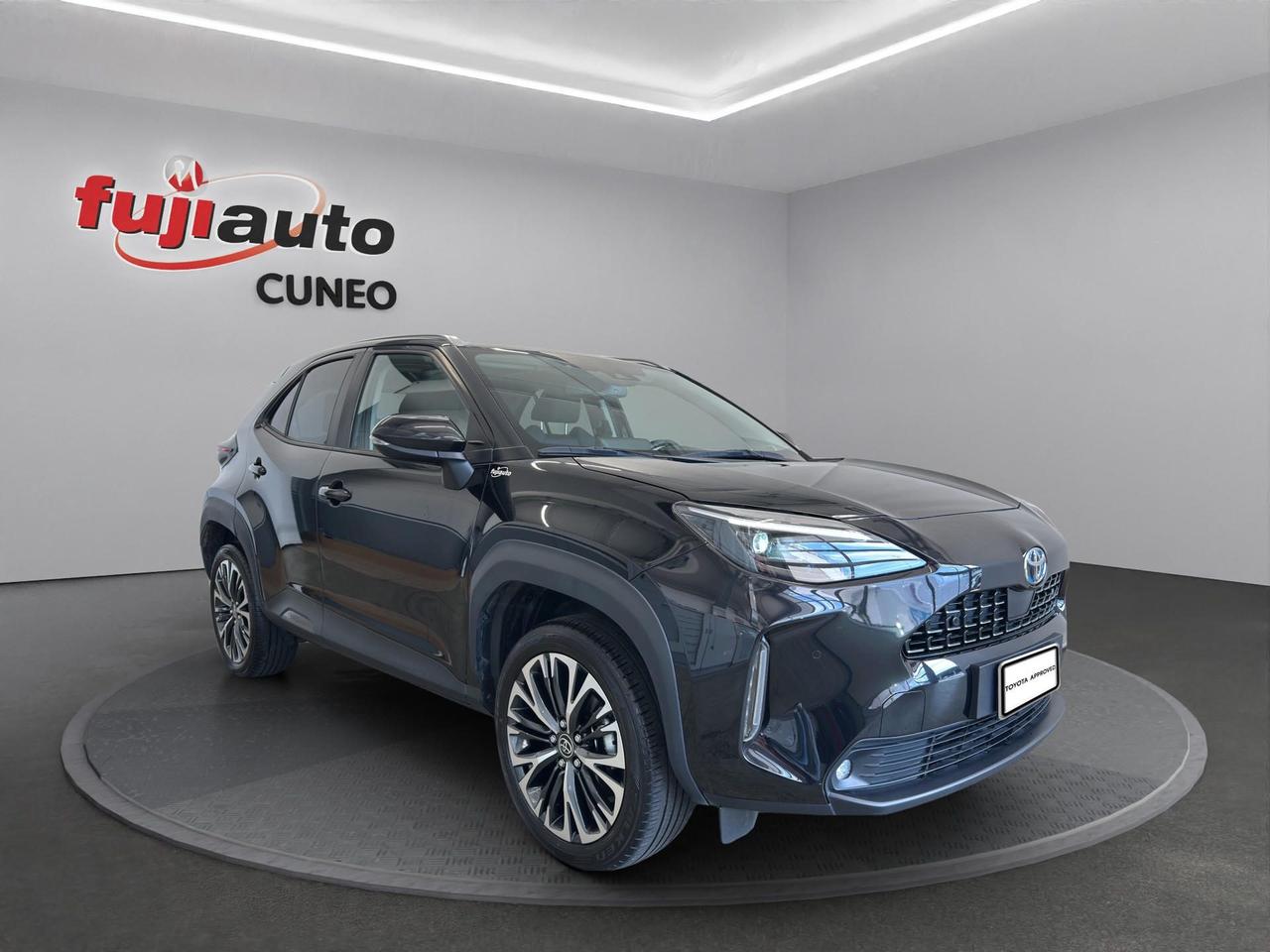 Toyota Yaris Cross 1.5 HEV Lounge awd