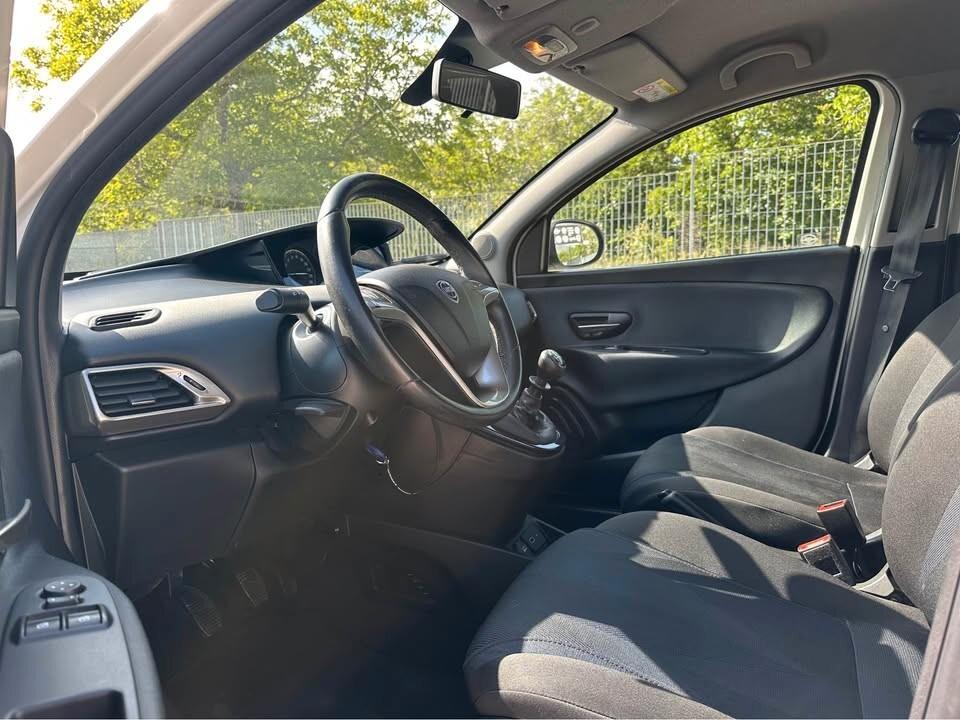 Lancia Ypsilon 1.0 FireFly 5 porte S&S Hybrid Ecochic Gold 2021