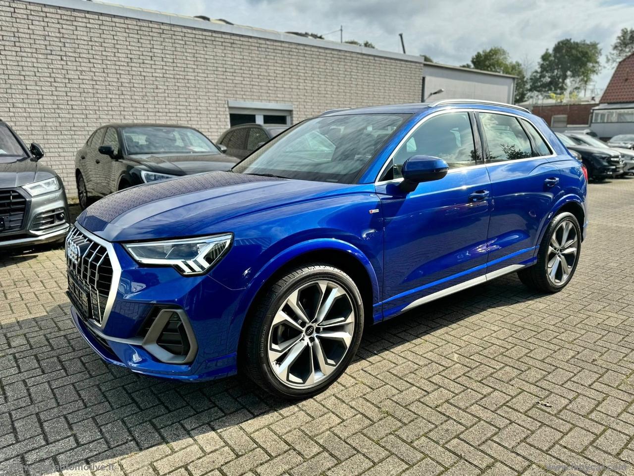 AUDI Q3 2.0TDI S-line FULL LED NAVI PELLE CERCHI 20