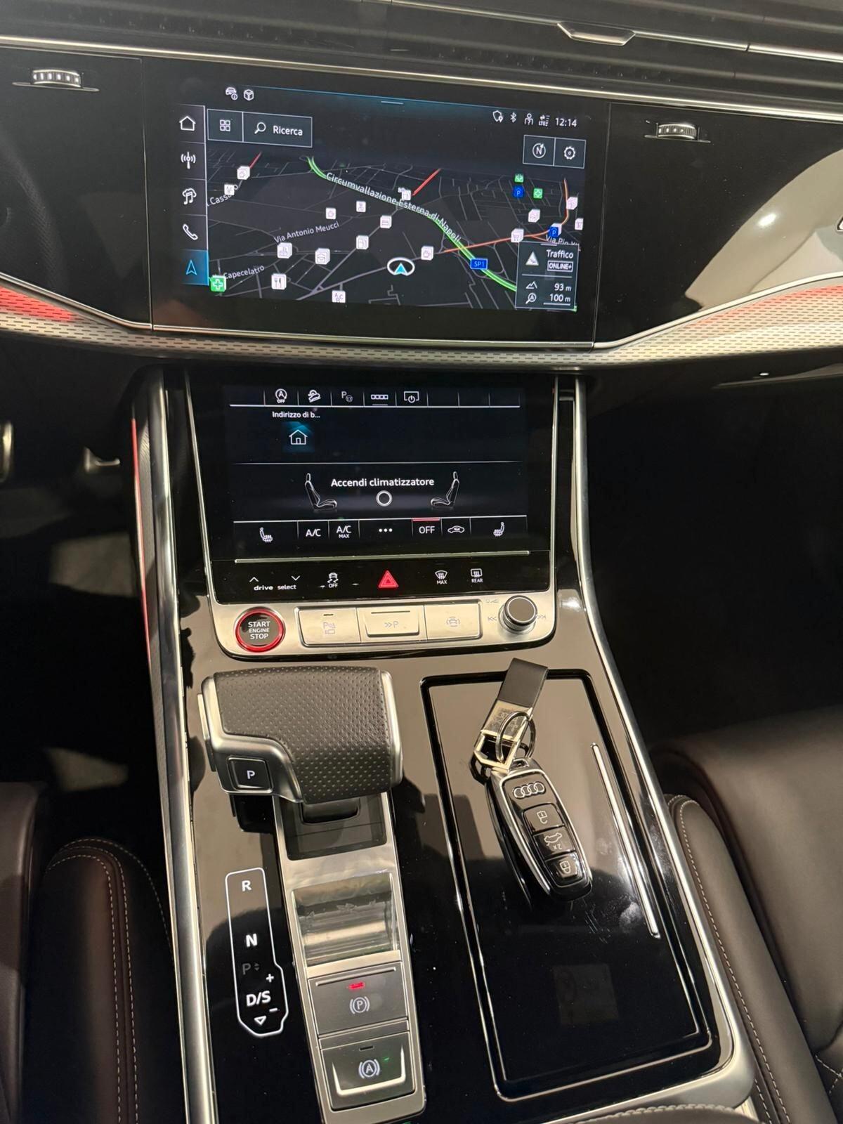 AUDI Q8 SQ8 SUV TFSI QUATTRO TIIPTRONIC SPORT ATTITUDE CON SOLI 15.000 KM