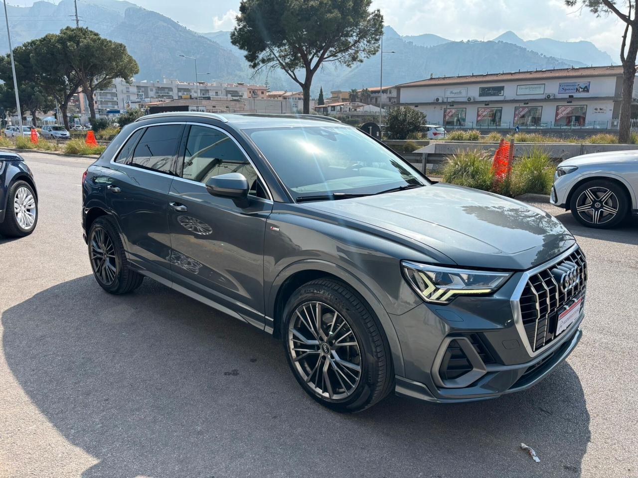 Audi Q3 40TDI Quattro S-tronic S-Line