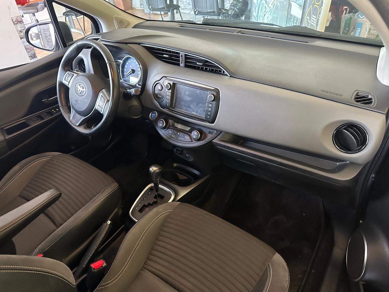 Toyota Yaris 1.5 Hybrid batteria appena sostituita