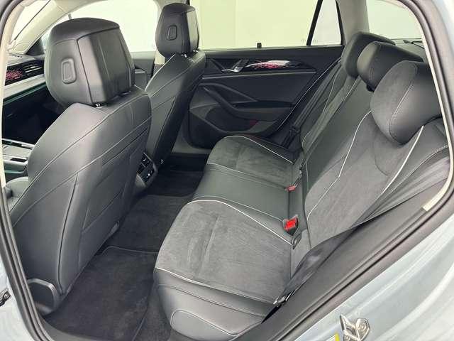 Volkswagen Passat ELEGANCE 2.0 TDI 150 CV DSG *FARI PERF+NAVI* PROMO