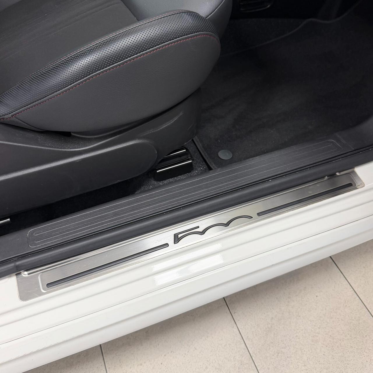 Fiat 500 C 1.0 Hybrid SPORT