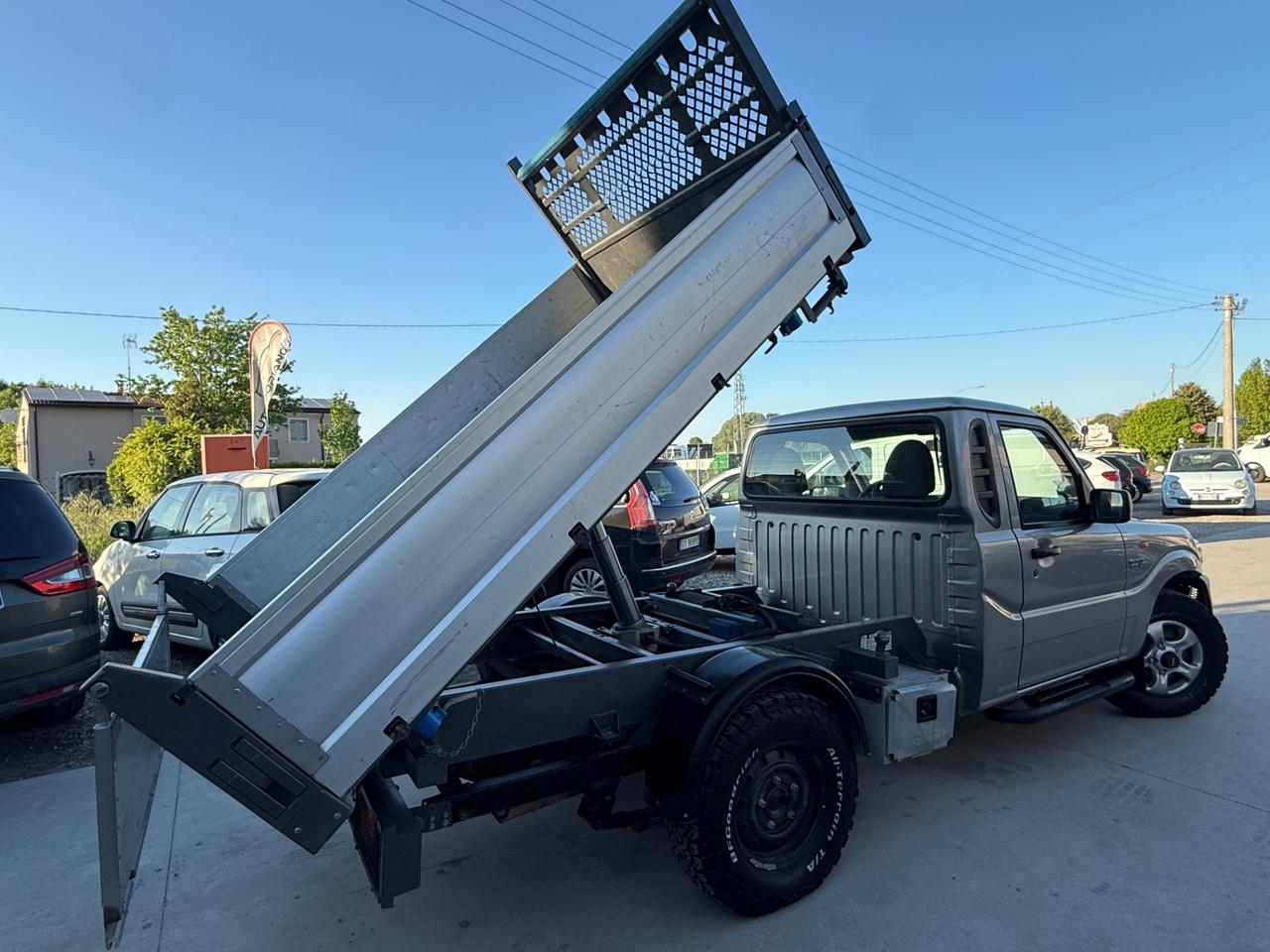 Mahindra Goa 2.2 4WD DC Pick-Up ribaltabile