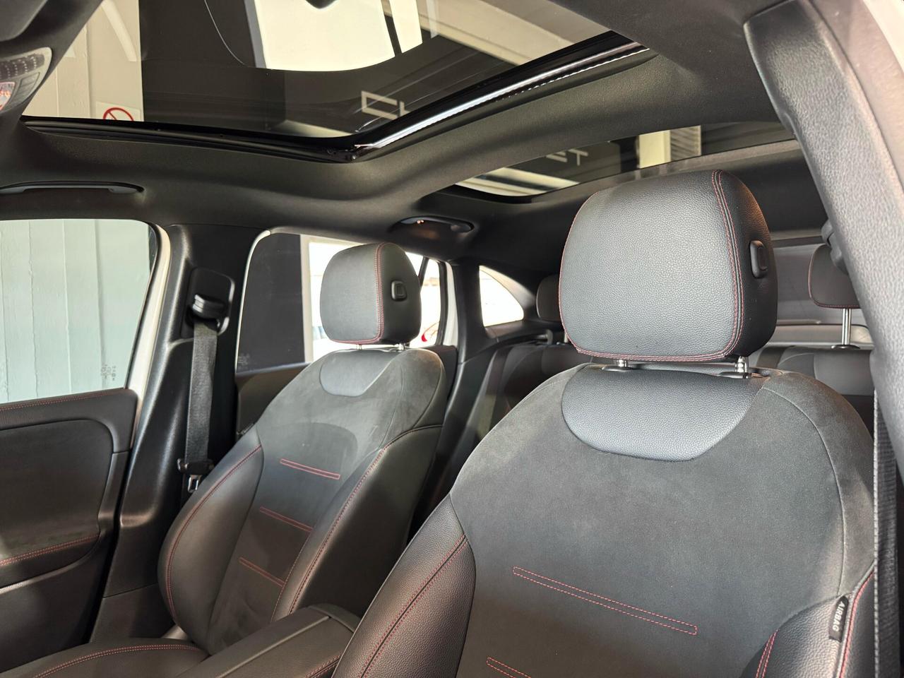 Mercedes-benz GLA 200 d Automatic AMG Line Premium Plus