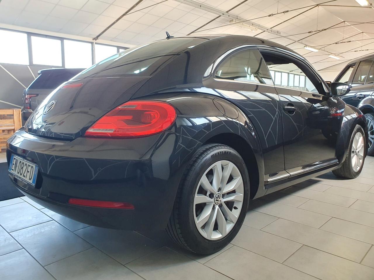 Volkswagen Maggiolino 1.6 TDI Design NEOPATENTATI
