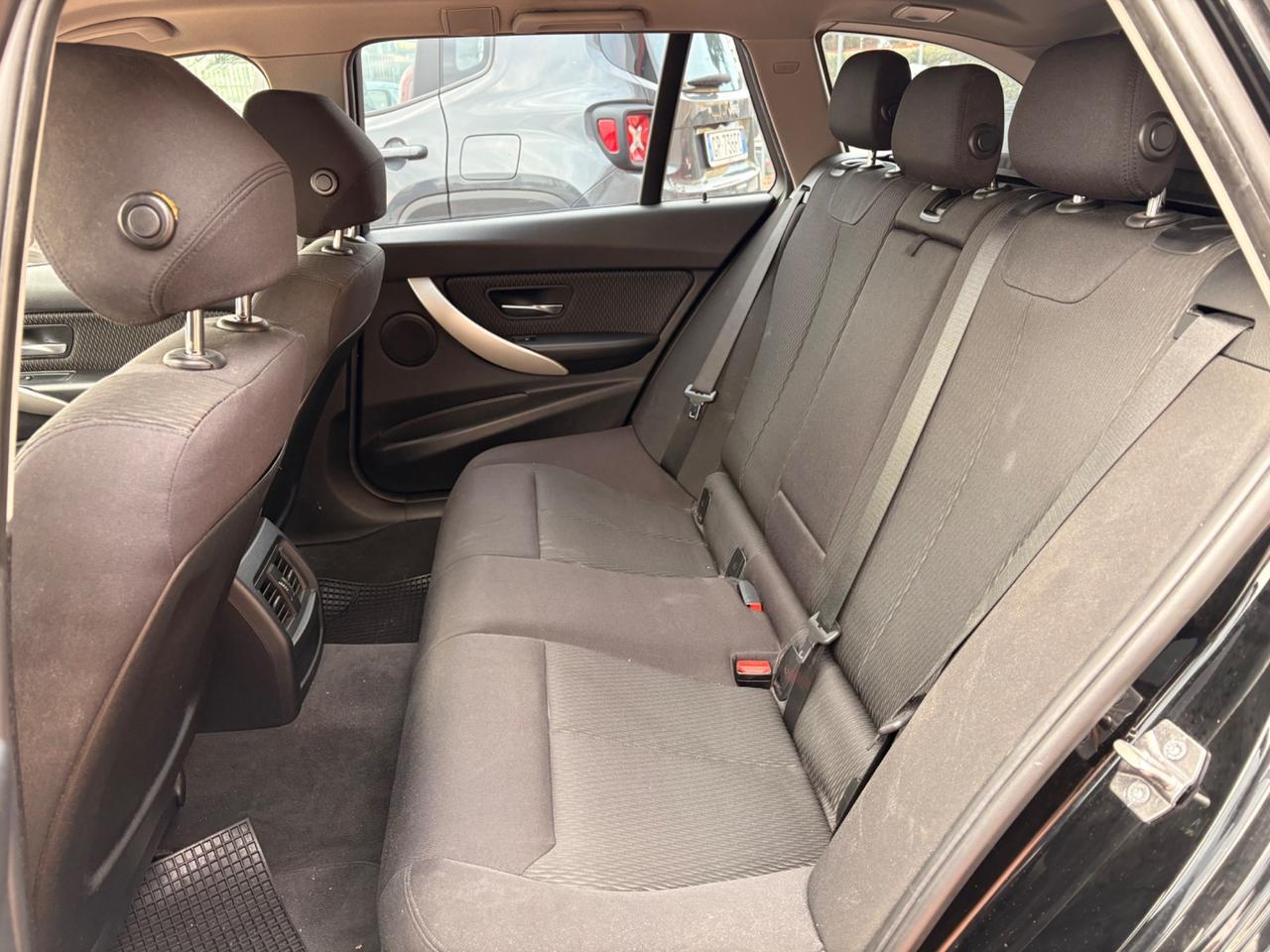 Bmw 116 116d 5p. Urban