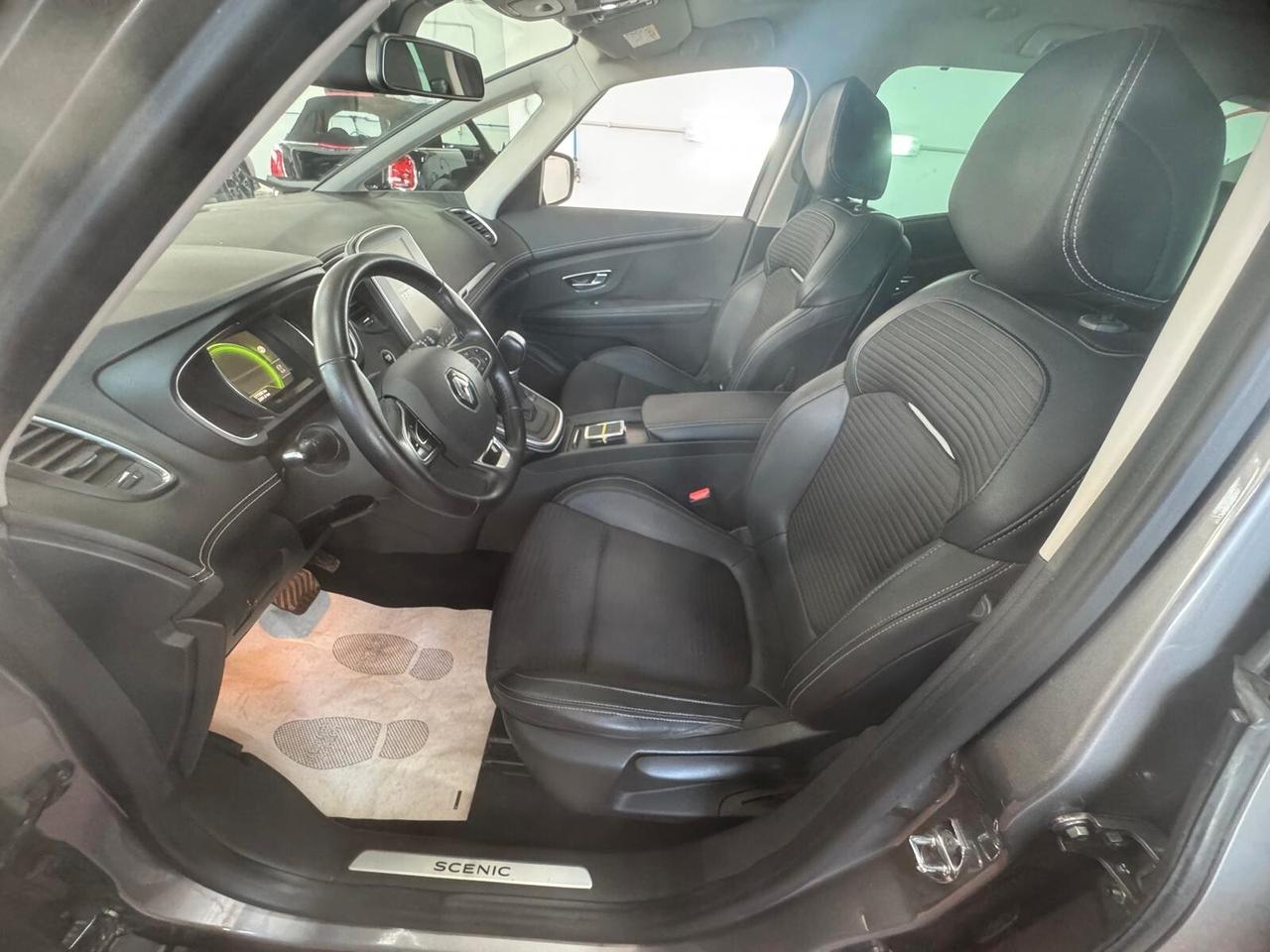 Renault Scenic Scénic dCi 8V 110 CV EDC Energy Intens