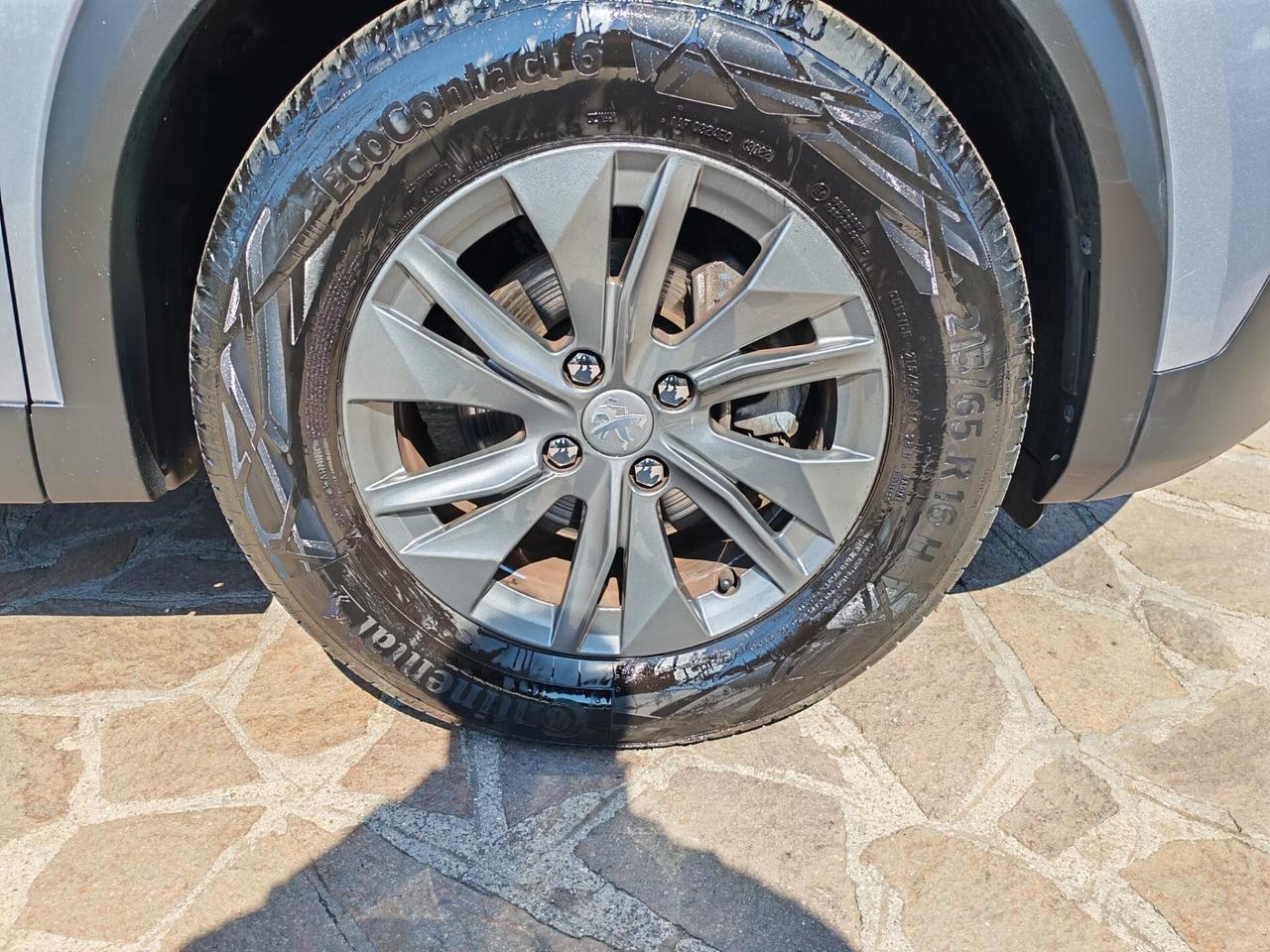 Peugeot 2008 PureTech 100 S&S Active