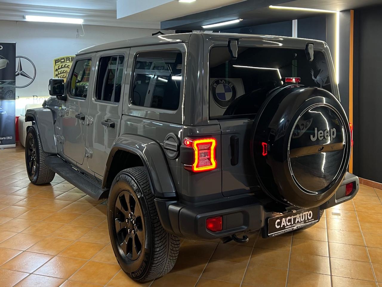 Jeep Wrangler Unlimited 2.2 Mjt II Night Eagle
