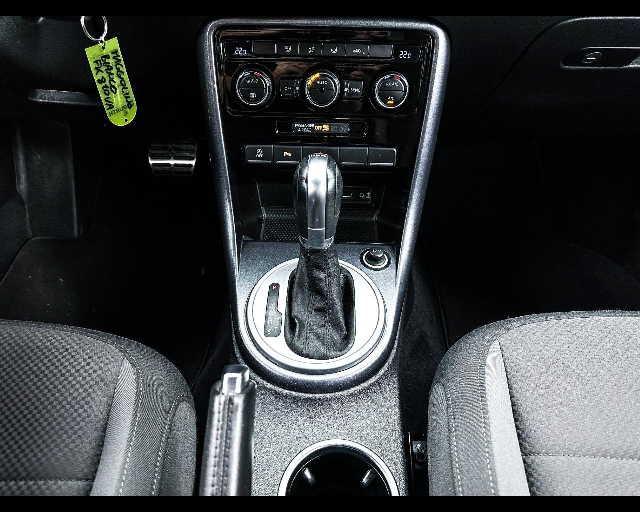 VOLKSWAGEN Maggiolino Cabrio 2.0 TDI DSG 150 CV R-LINE