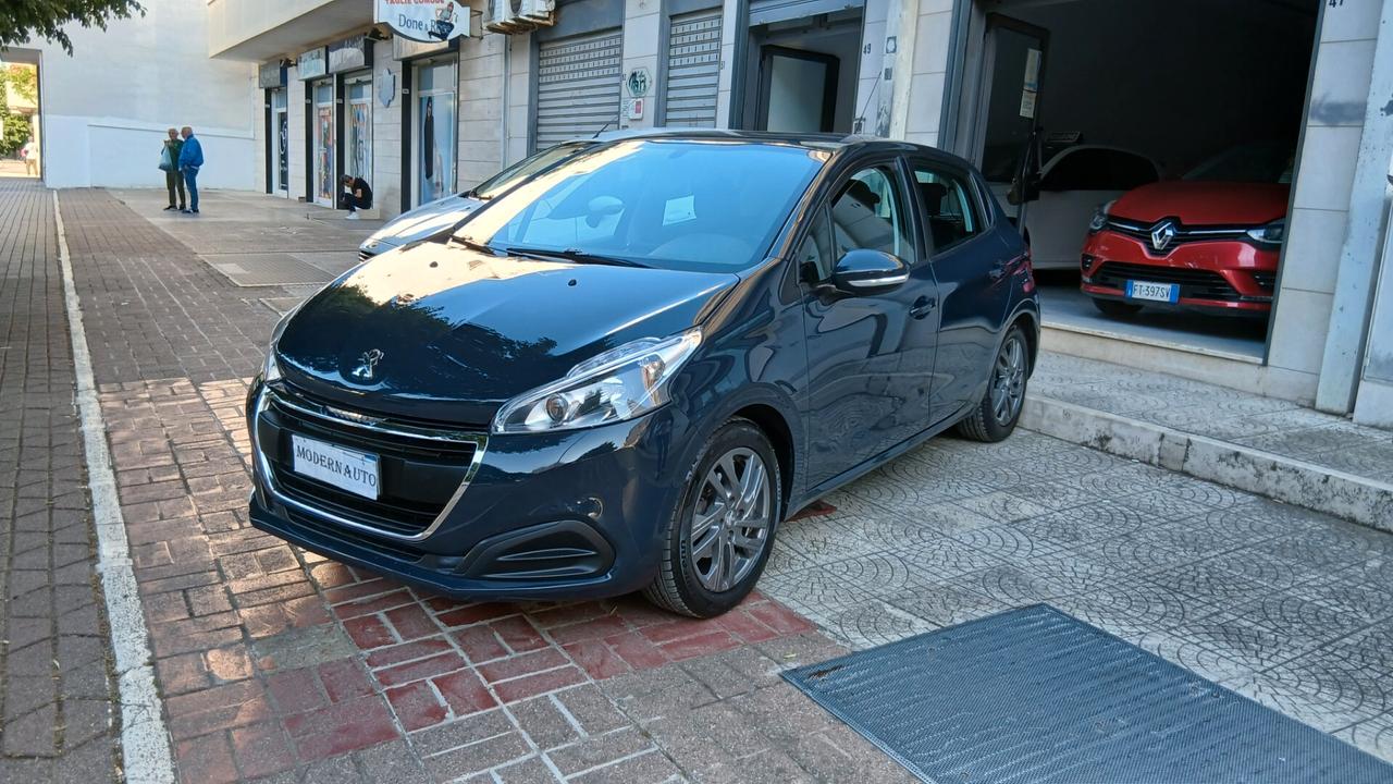 Peugeot 208 BlueHDi 75 5 porte Allure