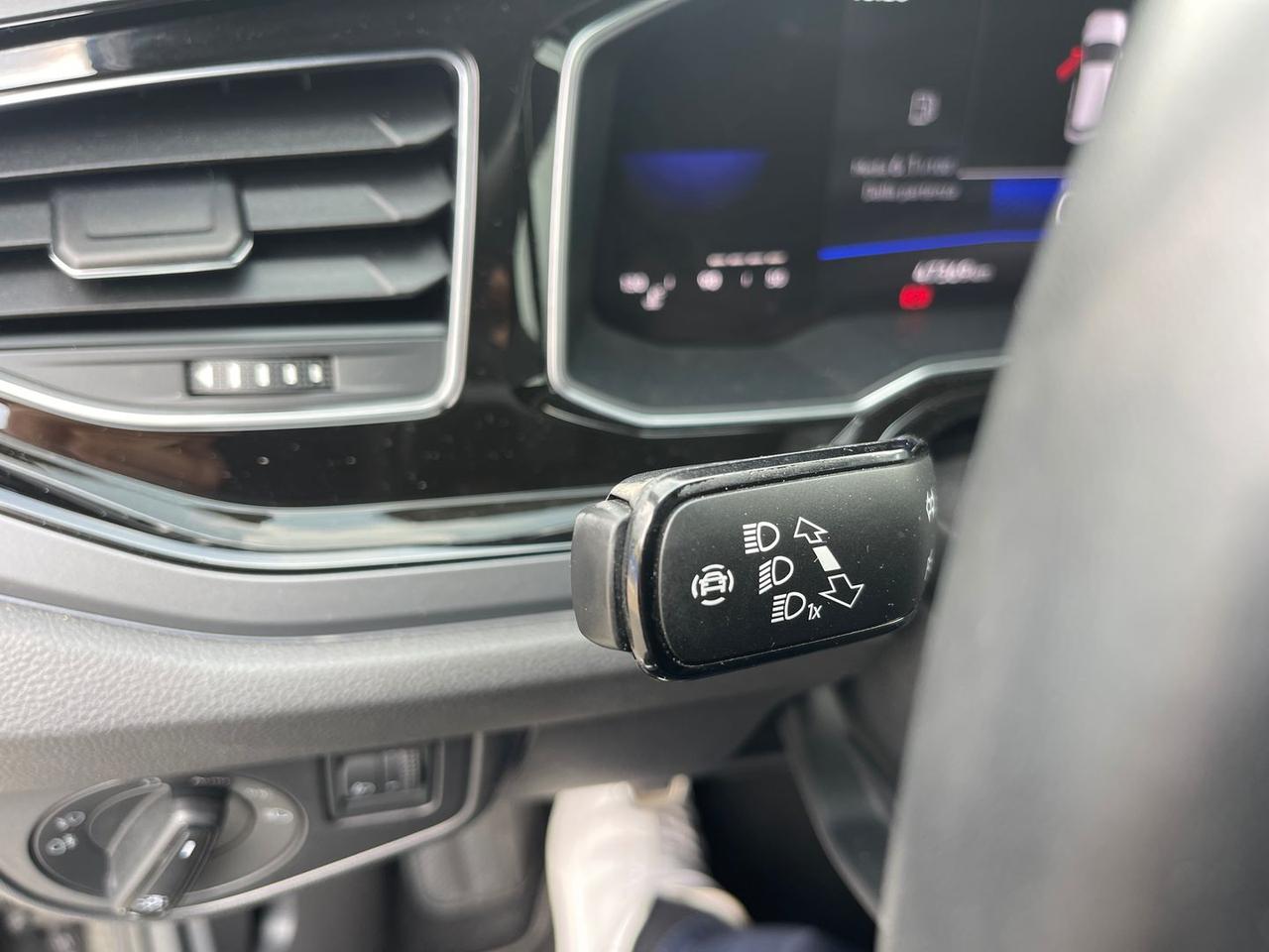 Volkswagen Polo 1.0 TSI R-Line 95cv #6758
