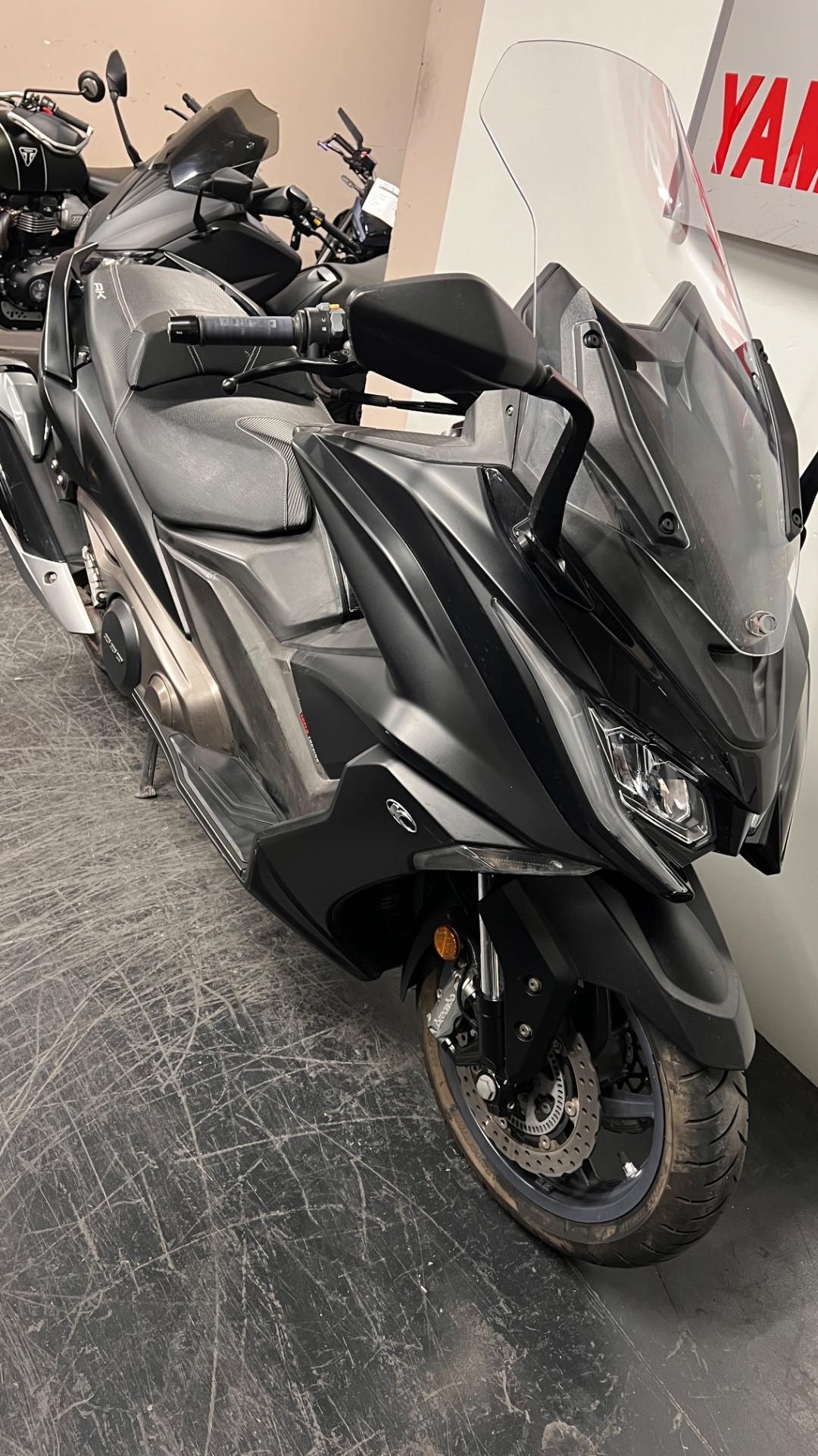 Kymco AK 550