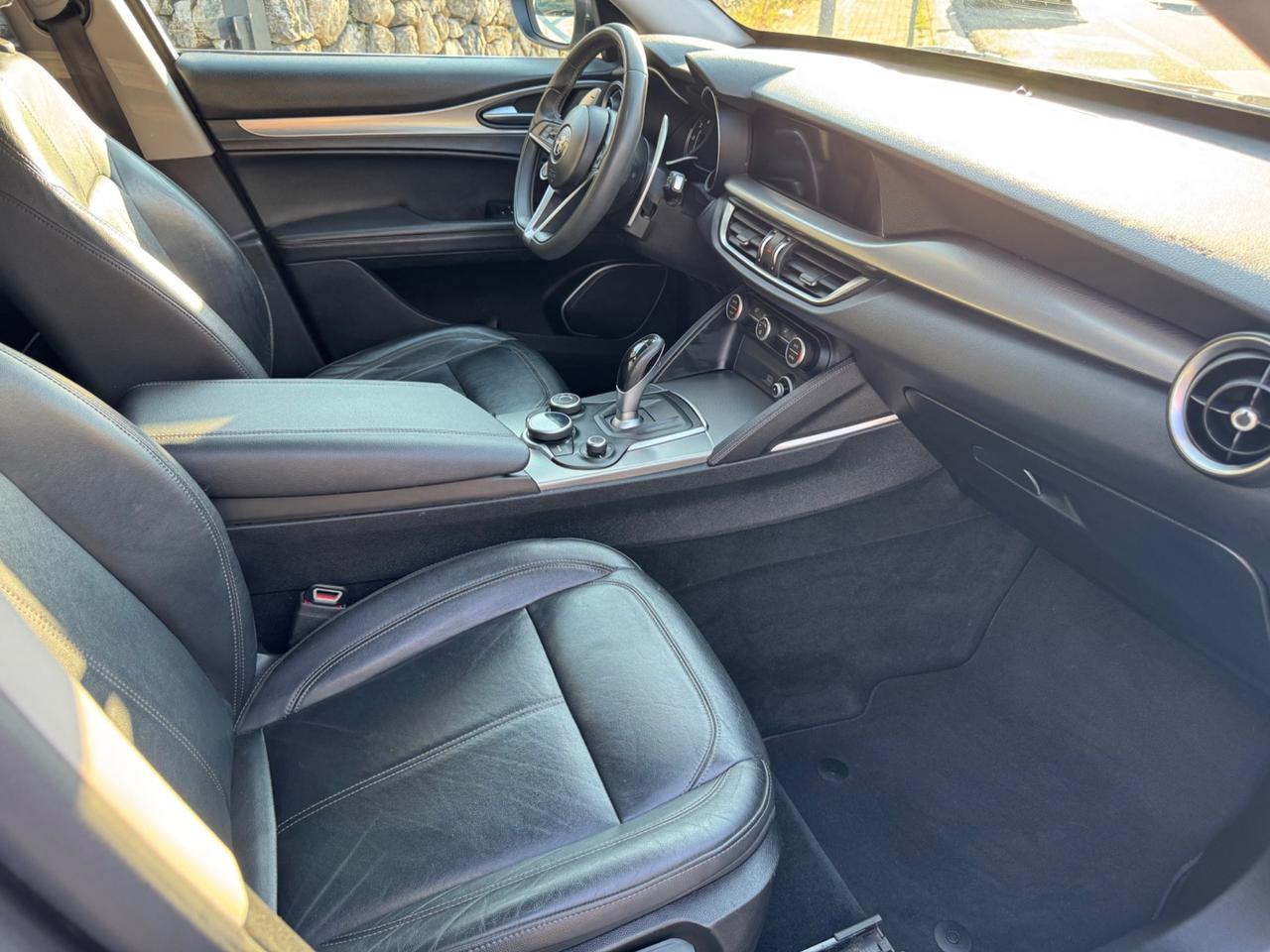 Alfa Romeo Stelvio 2.2 Turbodiesel 210 CV AT8 Q4 Business