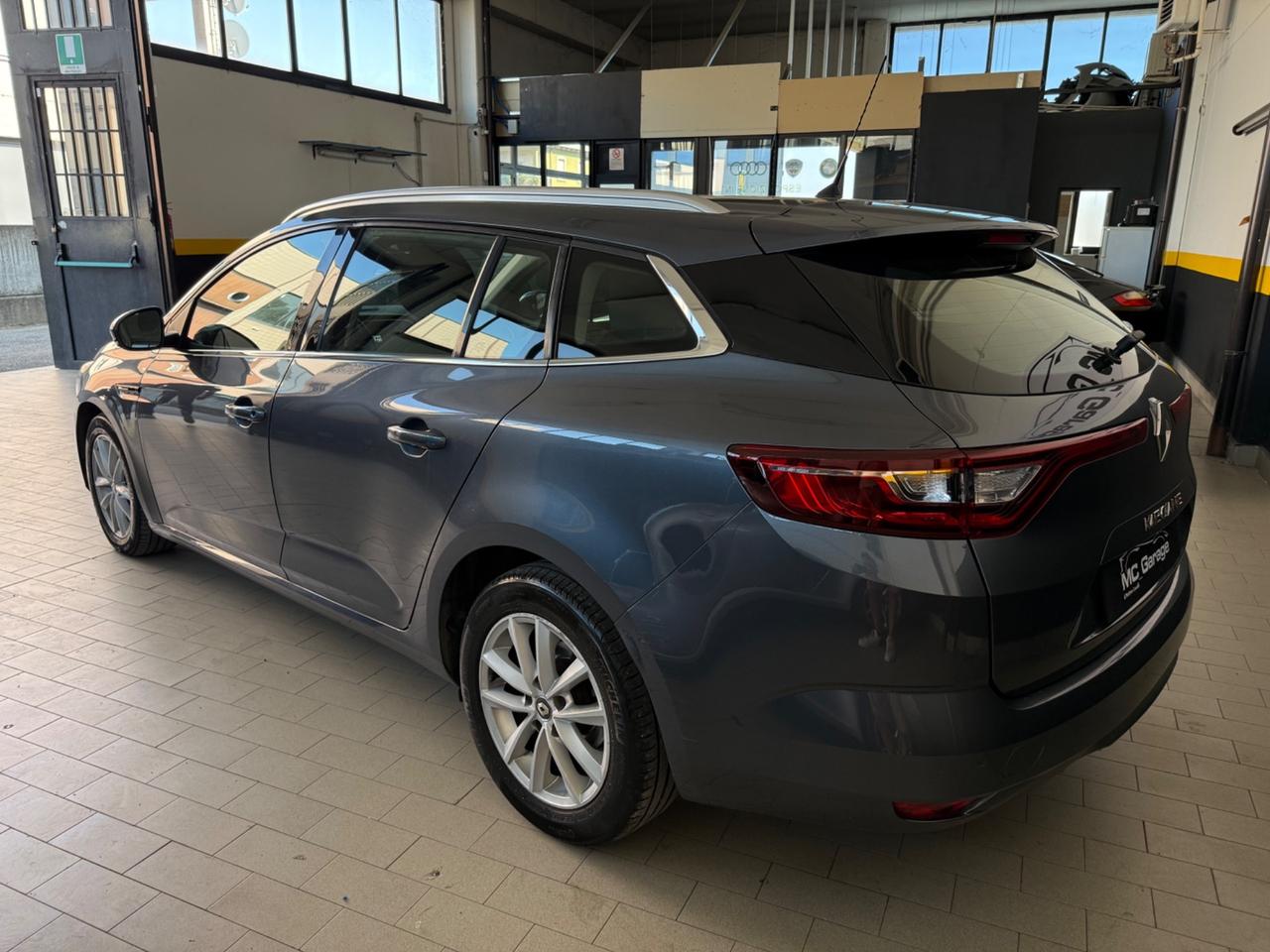 Renault Megane Mégane Sporter Blue dCi 115 CV EDC Business