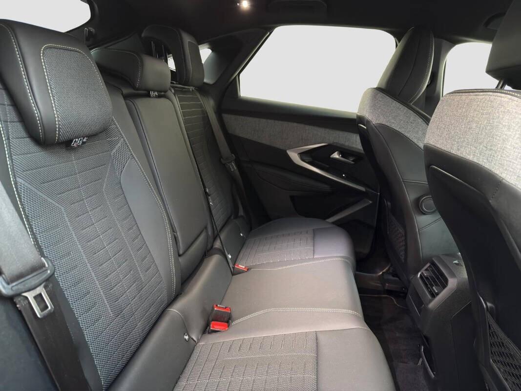 Peugeot 3008 Hybrid 136 e-DCS6 GT 2025