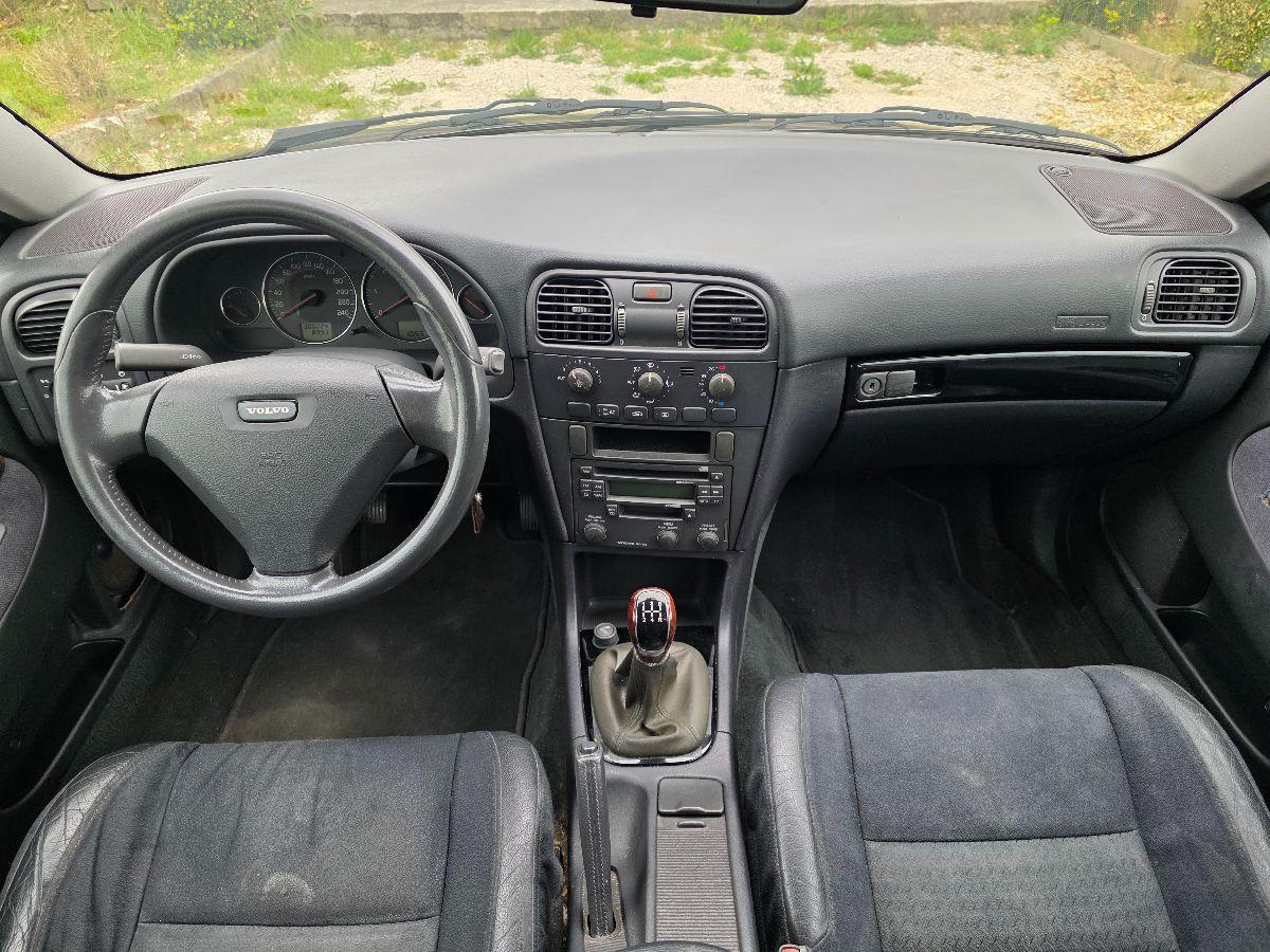 VOLVO V40 1.9D DIESEL ASI OK NEOPATENTATI