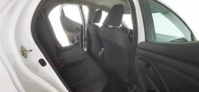 TOYOTA Yaris 1.5 Hybrid 5 porte Business