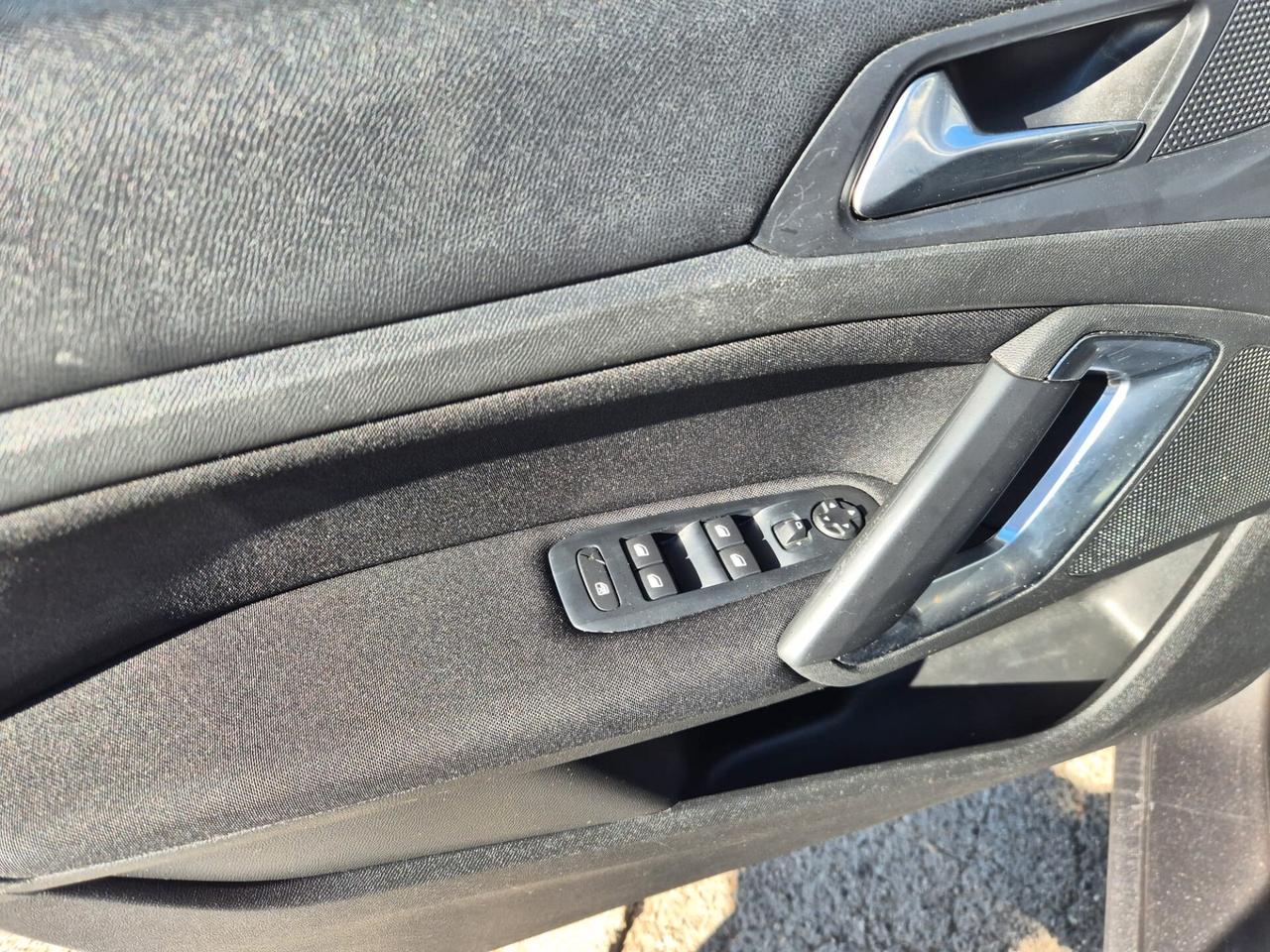 Peugeot 308 BlueHDi 130 S&S SW Allure