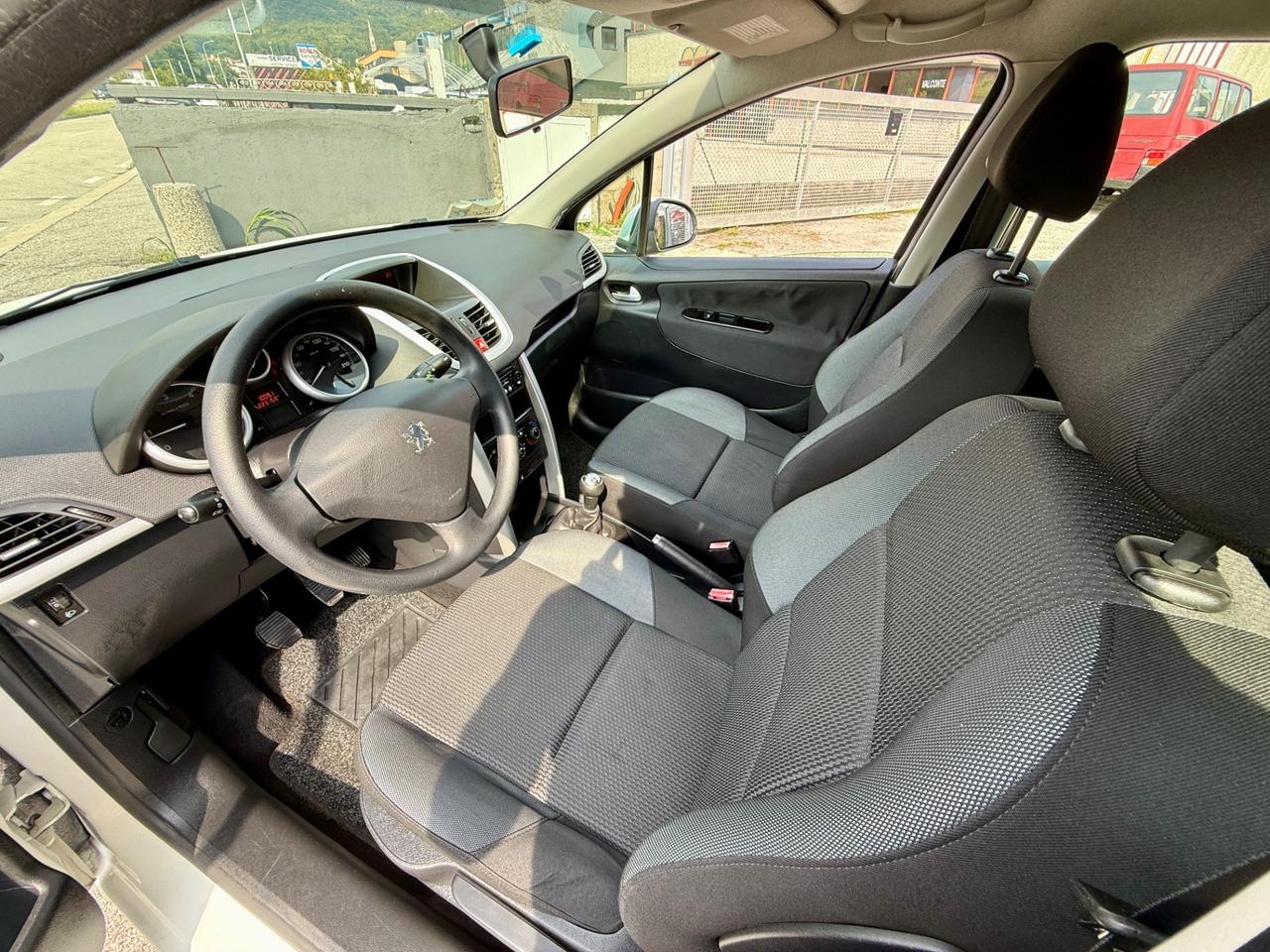 Peugeot 207 Plus 1.4 HDi 70CV 5 porte PERFETTA 2014
