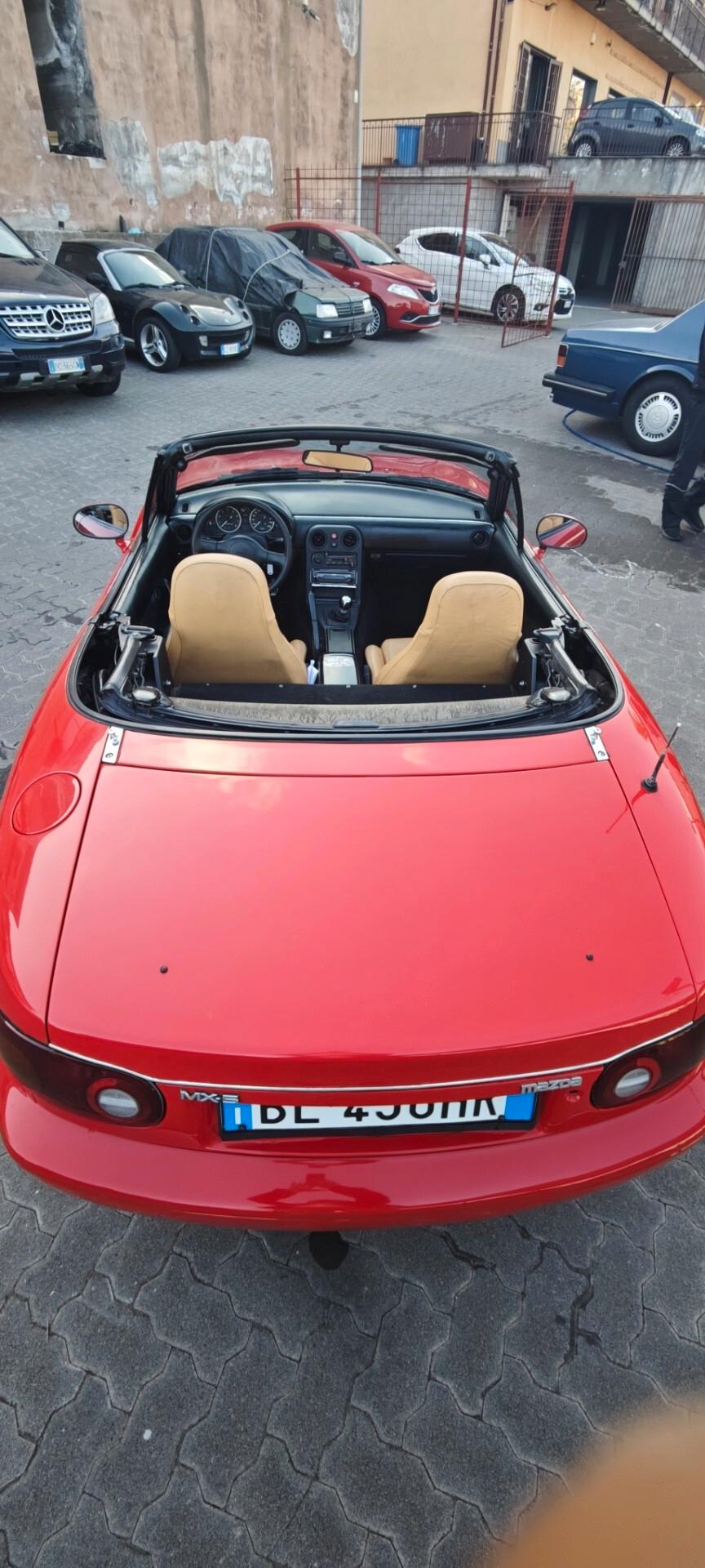 Mazda MX-5 1.6i 16V cat