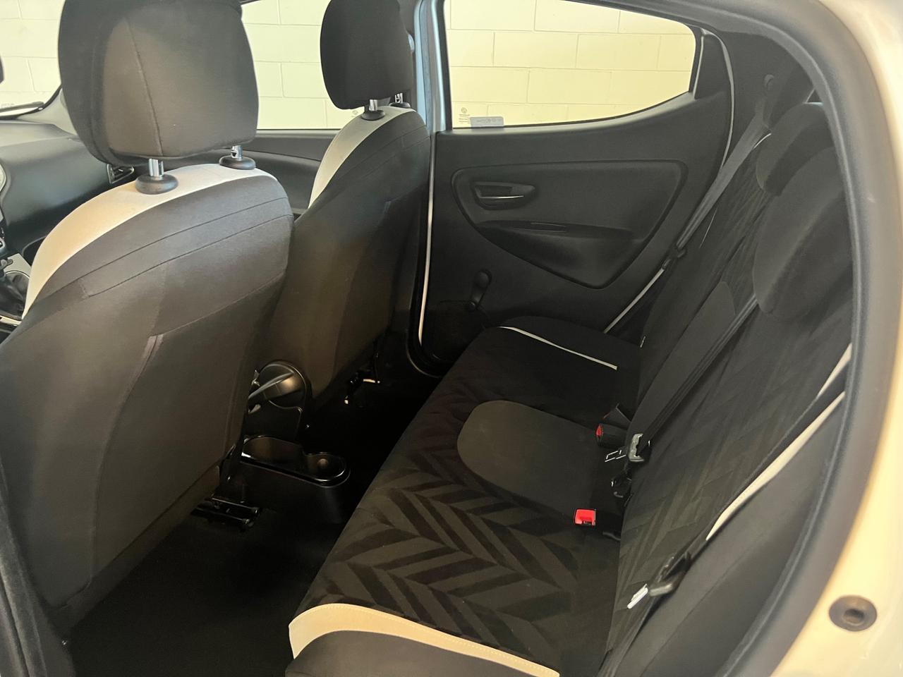 Lancia Ypsilon 1.2 69 CV 5 porte Gold