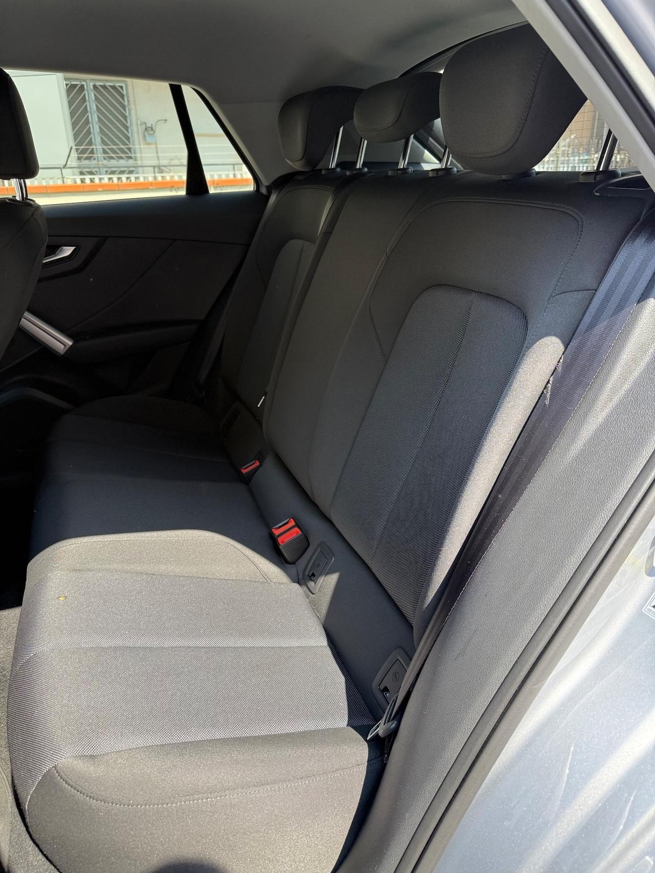 Audi Q2 1.5 Benzina Identity Black Automatica 150 Cv