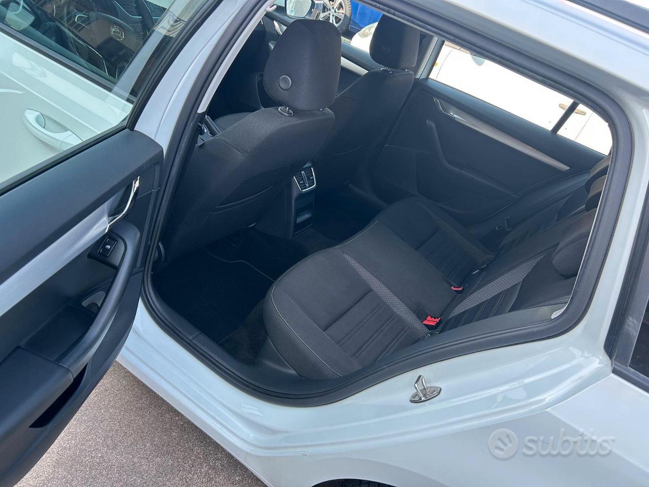 SKODA OCTAVIA 1.6 tdi DSG SW Executive