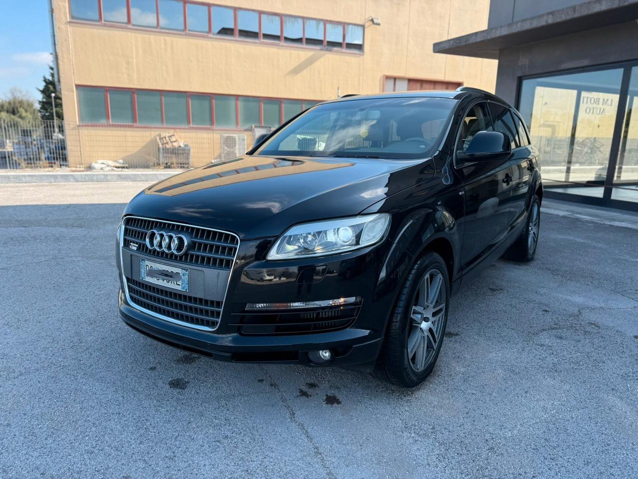 AUDI Q7 3.0 TDI 7 POSTI 12 MESI DI GARANZIA