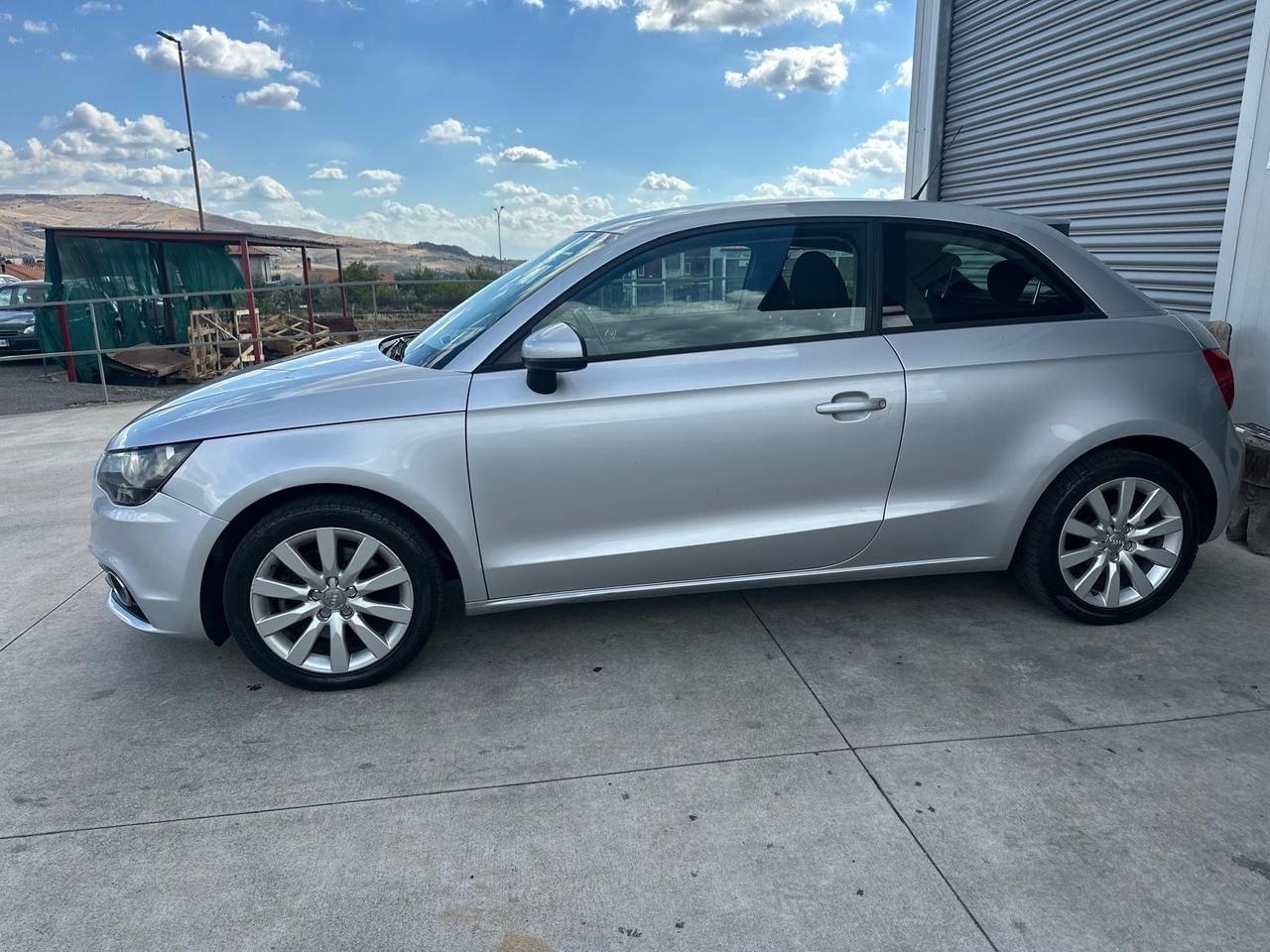 Audi A1 1.6 TDI 105 CV Ambition