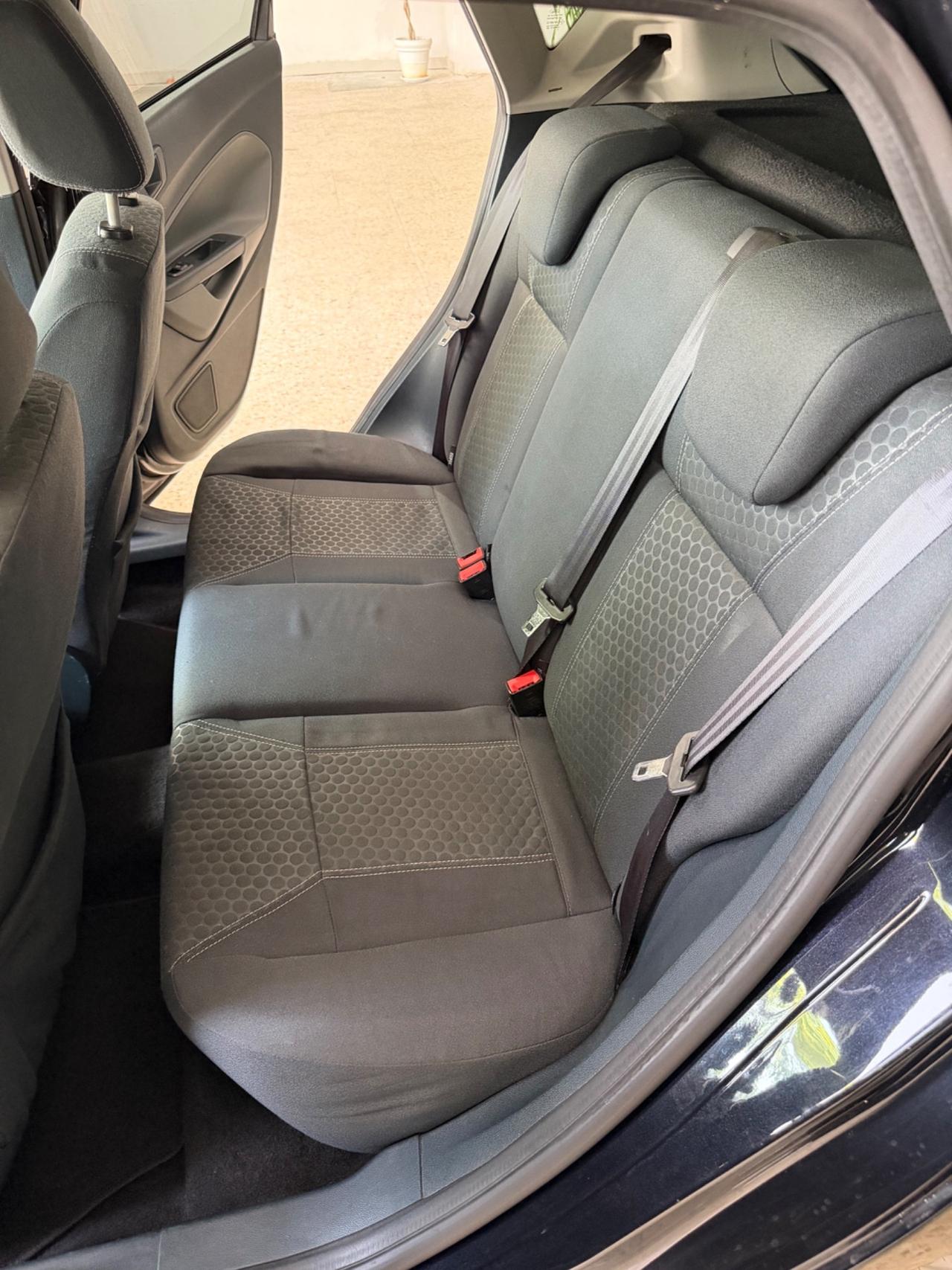 Ford Fiesta 1.4 TDCi 5p. Titanium 2010