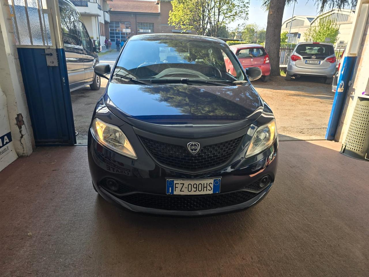 Lancia Ypsilon 1.2 69 CV 5 porte GPL Ecochic Gold rate da 125,00